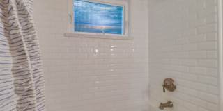 Furnished 2 Bedroom, 1 Bath Gallery 16