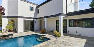 Luxury waterfront living in Calabasas Luxury waterfront living in Calabasas Gallery 7