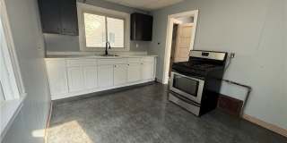 154 Seeley Avenue Gallery 2