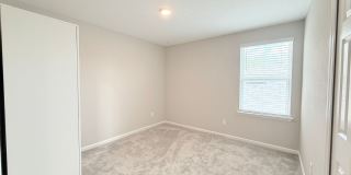 Bright & Spacious 4BR Home with Screened Porch & Paver Patio Bright & Spacious 4BR Home with Screened Porch & Paver Patio Gallery 32