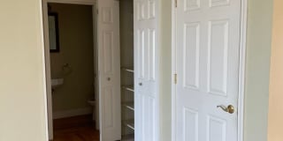 Luxury Living in The Knolls Gallery 5