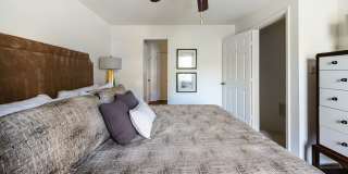 Smoky Crossing Apartment Homes Gallery 38