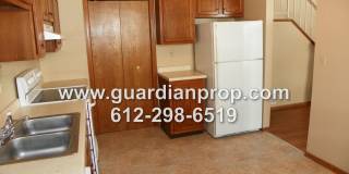 End Unit Townhouse Available June 1st, Vaulted Ceilings, Large Patio, Loft Area Gallery 7