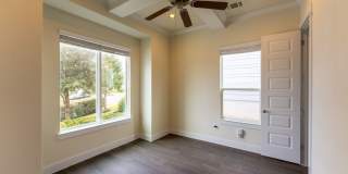 Spacious, Stylish, and Perfectly Located 3 Bedrooms, 2.5 Bathrooms in North Shields!!! Gallery 6