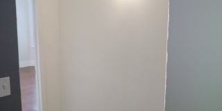 24 Banks St Gallery 11