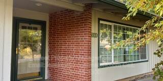 5160 NE Willamette Ave Gallery 1