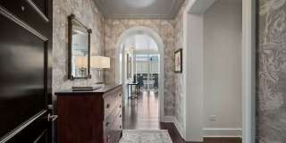 118 E ERIE Street Gallery 4