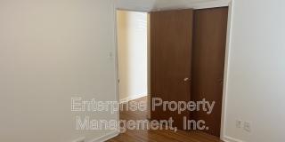 5081 Whitehall Ave Gallery 17