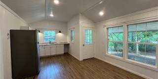 3129 N Page Avenue Gallery 10
