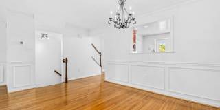 146 WASHINGTON Street Gallery 14