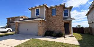 Beautifully Remodeled Home – Move-In Ready! Located in the desirable Preserve at Medina River community!! Gallery 1