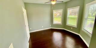 294 SW Bass SW Gallery 31