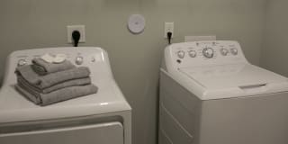 The Peak at Nichols Plaza Gallery 9