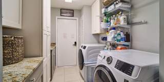 2281 SW Starling Drive Gallery 26