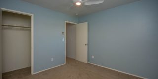 Cozy 2BD/2BA in Carlsbad Village Gallery 14