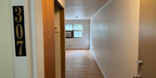 5424 Fifth Avenue Gallery 29