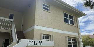 1536 SE Royal Green Gallery 1