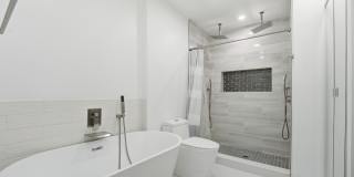 642 NE 195th Street Gallery 21