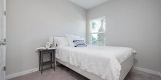 817 7TH Avenue S Gallery 21