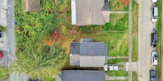 4 Bedroom, 1 Bathroom Home in the York Neighborhood for Rent! Gallery 30