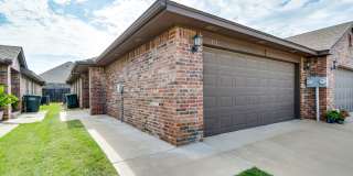 3 Bedroom 2 Bath 2 Car Garage - Edmond Schools Gallery 3