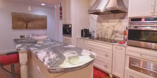 Luxury Living with Breathtaking City Views – Stunning Furnished 3BR/3BA in Bayfront Tower Gallery 7