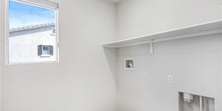 7719 Poppy Gallery 14