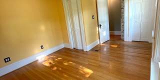 1404 E. Park Place Gallery 19