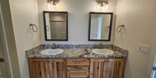 Newer Construction Close to Downtown Grants Pass Gallery 19