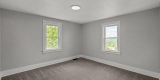 Stunning 3 bedroom home in Carrick available August 15! Gallery 8