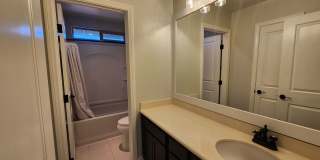 Beautifully renovated, cul-de-sac, Mesa Park adjacent home in Summerlin. Gallery 46