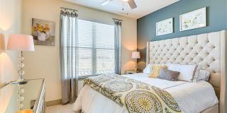 Quadrangles on Twenty Gallery 18