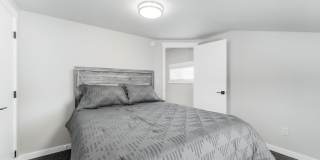 FURNISHED HOUSE! Short or Long Term! Large Newly Renovated Fully Furnished Modern 5 Bedroom Home with 3 Separate Living Rooms! Gallery 29