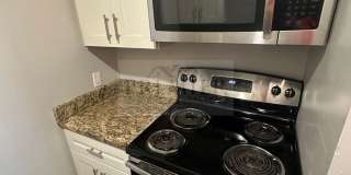 6009 Barton Dr Shawnee, KS 66203  1 bed / 1 bath Rent $895 - 60 West Apartments (MID AUGUST MOVE IN) Gallery 7