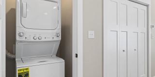 *August 2027* - Newly Built New 5 Bed, 5 Bath Townhome Near Campus! Gallery 10