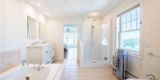 573 Wolcott Avenue Gallery 26