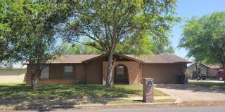 2802 MARIPOSA LN. Gallery 1