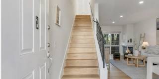 Hidden-Gem Townhouse in WeHo: 2 Bed/2.5 Bath, Private Entrance + Patios, 2 Parking, Norma Triangle Gallery 33