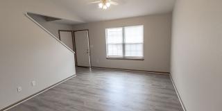Large 4 bedroom Duplex Gallery 6