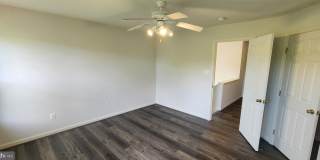 45512 LAKEMONT Square Gallery 12