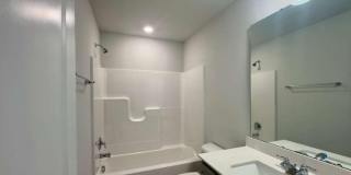 5014 Pufa Street Gallery 21