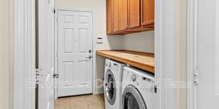 109 Providence St Gallery 18