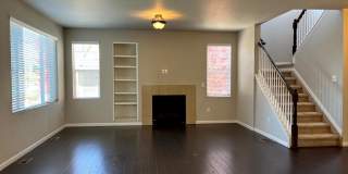 Charming 3BR + Spacious Loft Home in Broomfield Gallery 7