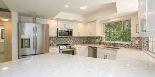 ** LUXURY PARK SHORE STUNNING FULLY REMODELED MODERN UNFURNISHED 3/2 PRIVATE LARGE PATIO HOME WITH PRIVATE PARK SHORE BEACH ACCESS ** NO HOA ** MOVE IN TODAY ** Gallery 59