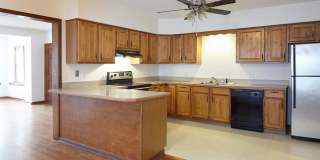 3408 Gillham Gallery 14