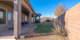 Stunning 2 Bedroom Fully Furnished Home. Community Pool & Mini Golf! Gallery 81