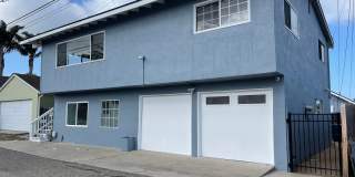 One Bedroom Southside Apartment with Garage! Gallery 1