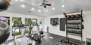 South Pointe Apartments Gallery 16