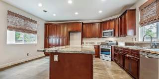 Modern 5 Bedroom in Paseo Del Sol Gallery 18