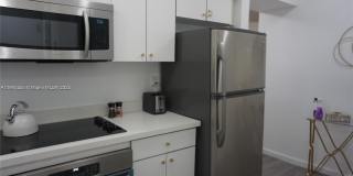 810 7th St Gallery 6